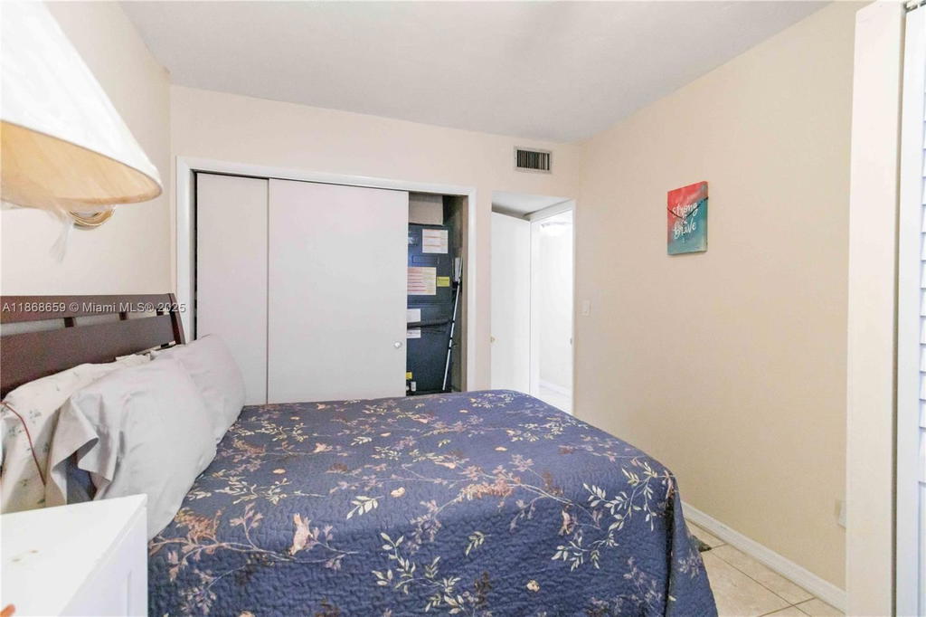 Real estate property located at 11 204th St #1, Miami-dade, Ro-mont Gardens Andover C, Miami Gardens, FL