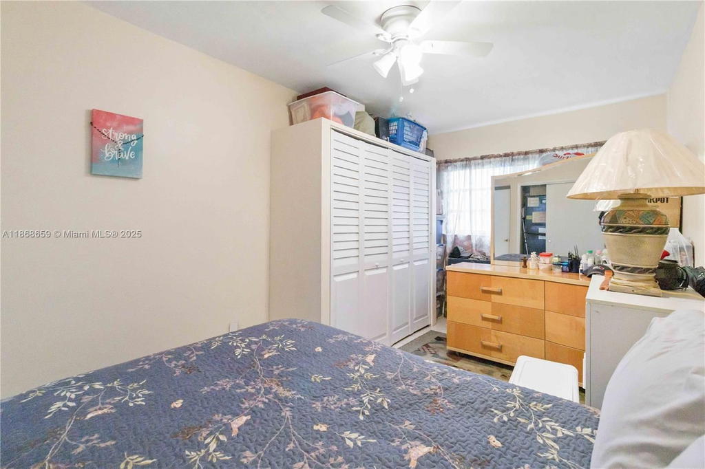 Real estate property located at 11 204th St #1, Miami-dade, Ro-mont Gardens Andover C, Miami Gardens, FL