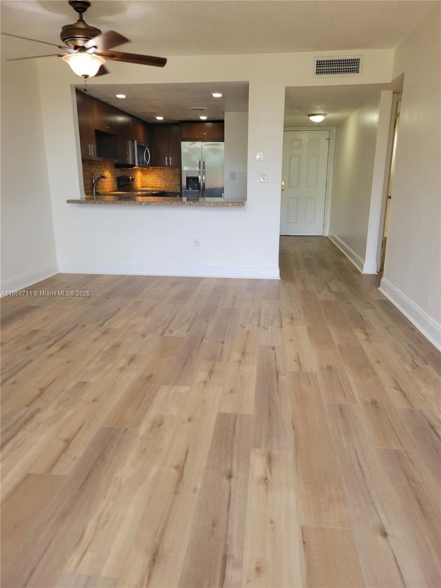 Real estate property located at 10000 80th Ct #2533, Miami-dade, Samari Lake East Condo, Hialeah Gardens, FL