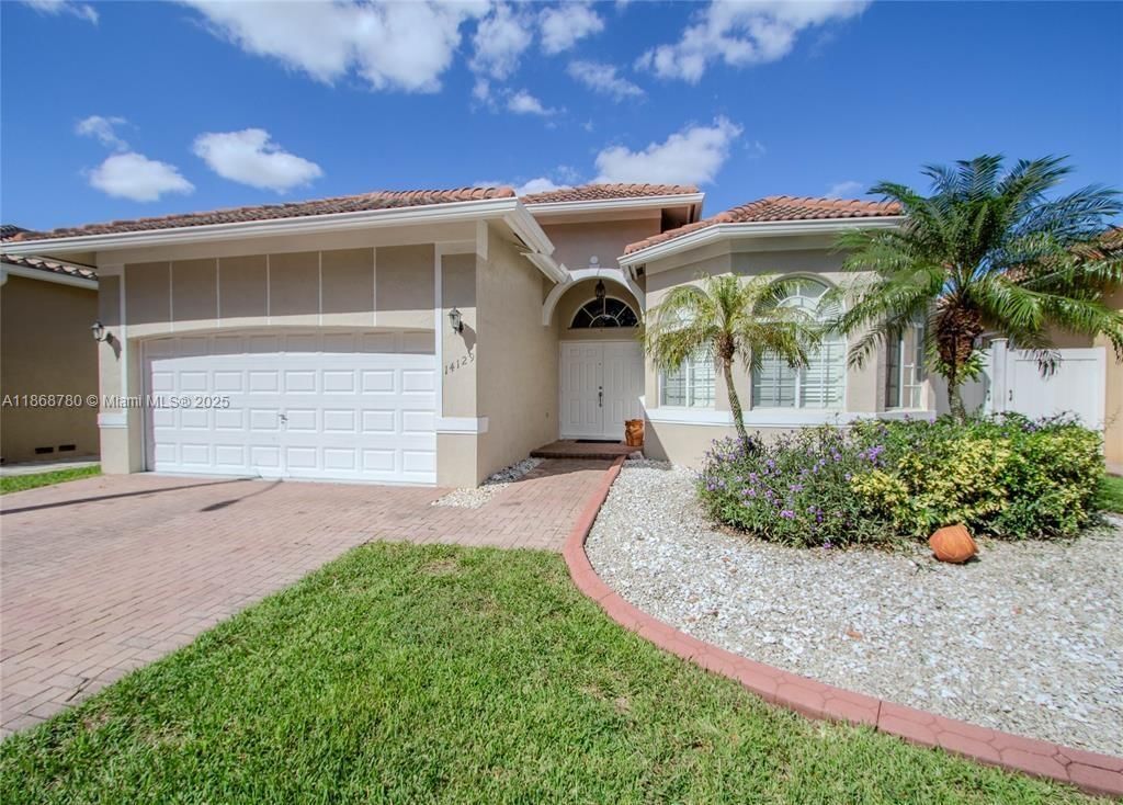 Real estate property located at 14129 31st St, Broward, Pod 13 At Monarch Lakes, Miramar, FL