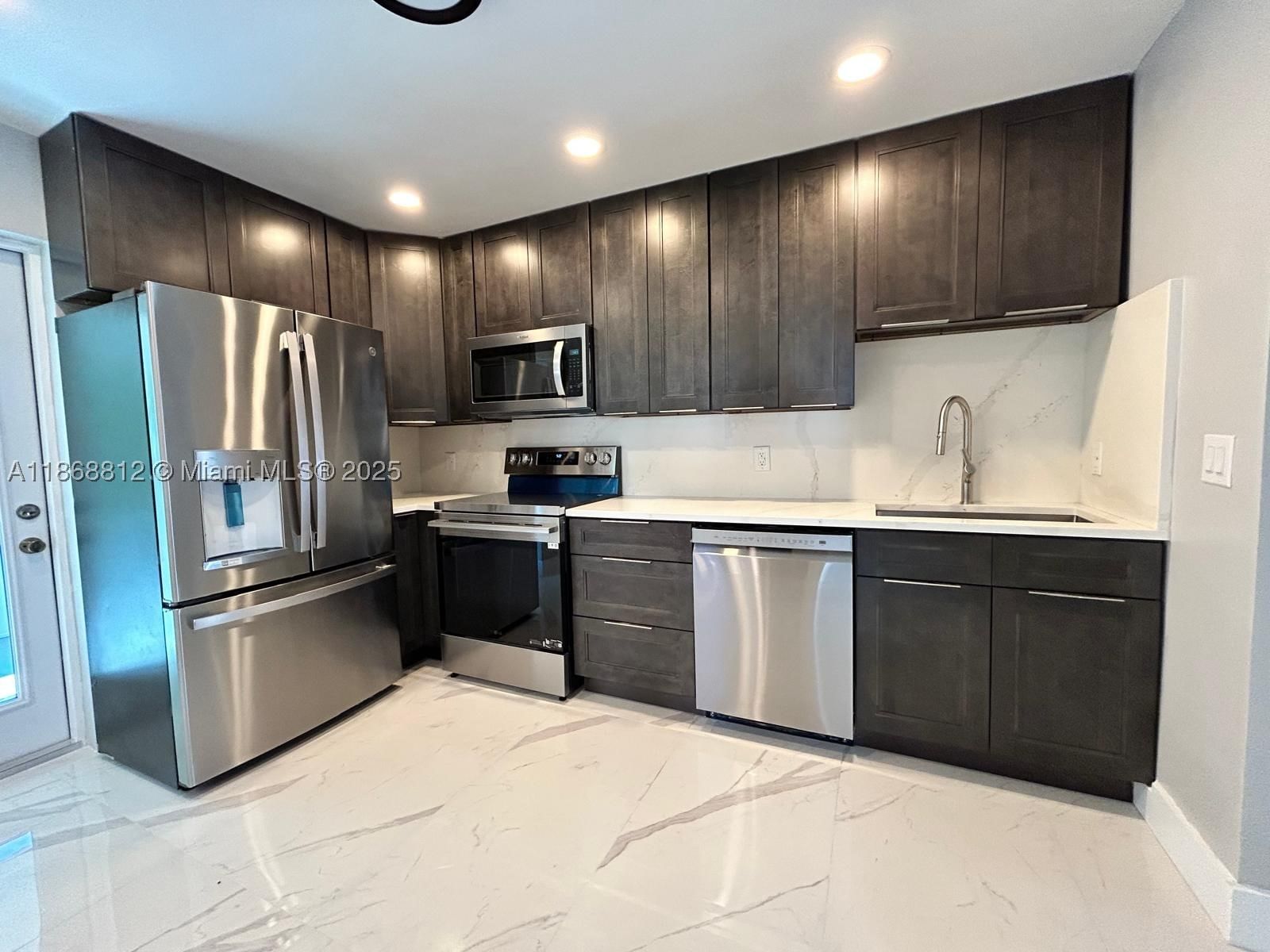Real estate property located at 241 55th St, Broward, North Andrews Terrace, Oakland Park, FL