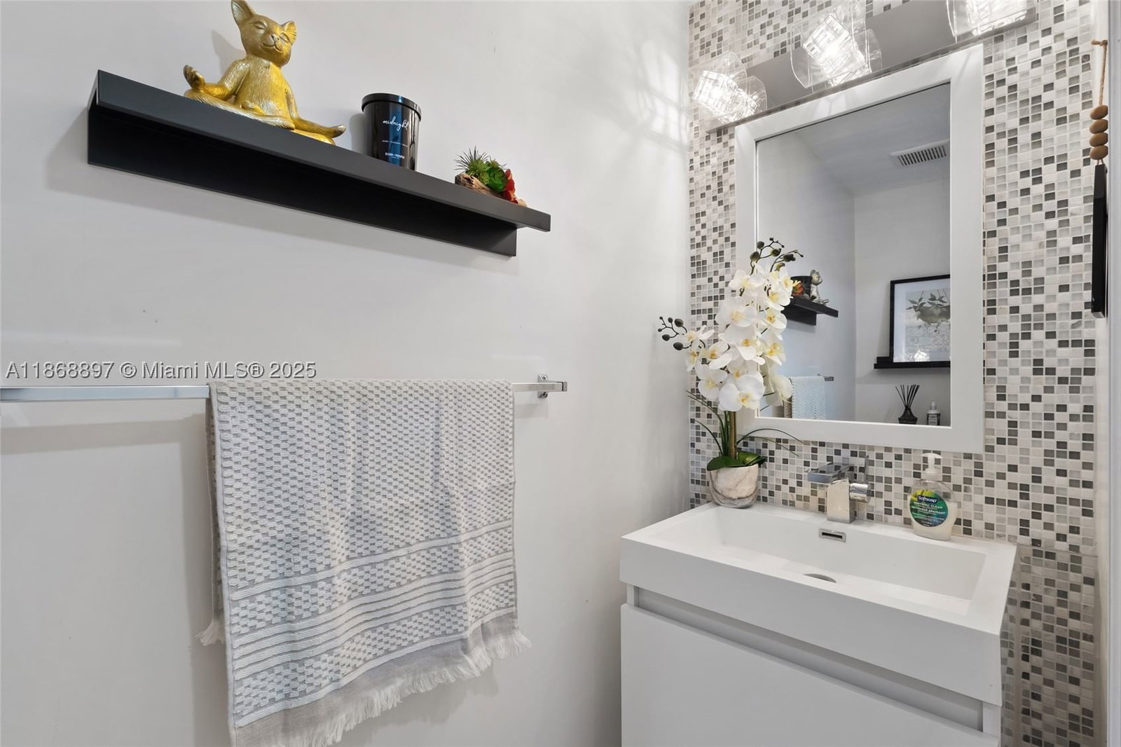 Real estate property located at 10174 41st St #96-9, Miami-dade, Villas Of Amberwood Condo, Doral, FL