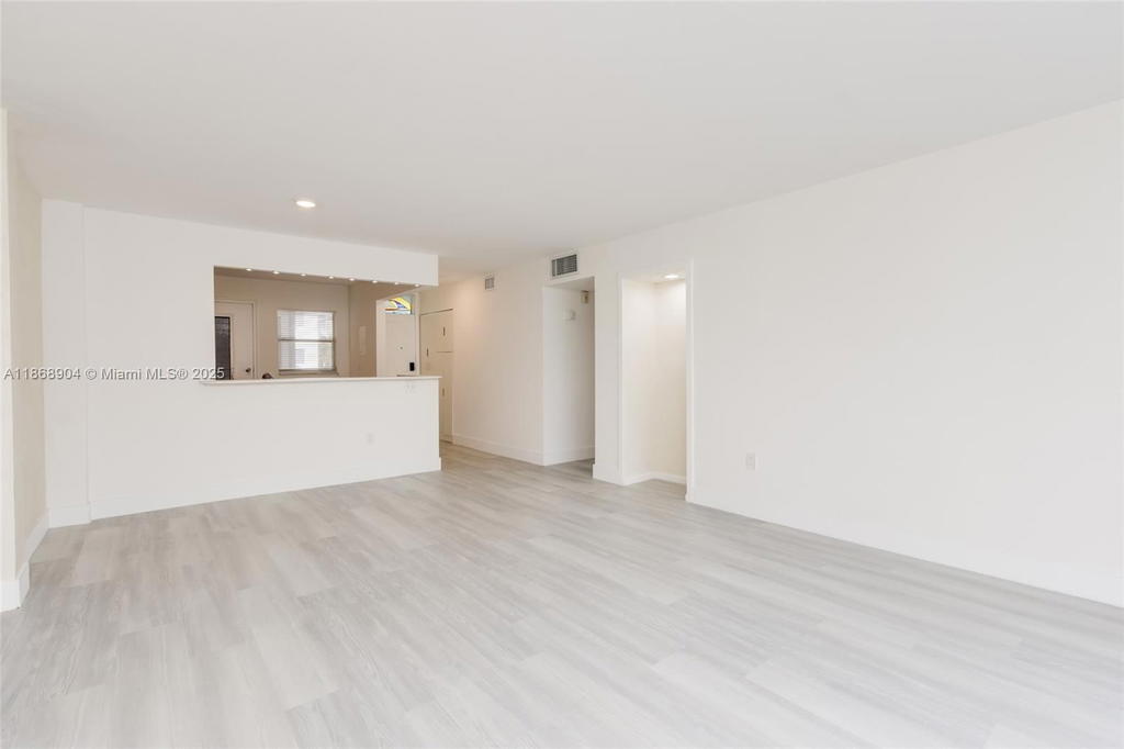 Real estate property located at 3600 170th St D-112, Miami-dade, Eden Isles Condo # 4, North Miami Beach, FL