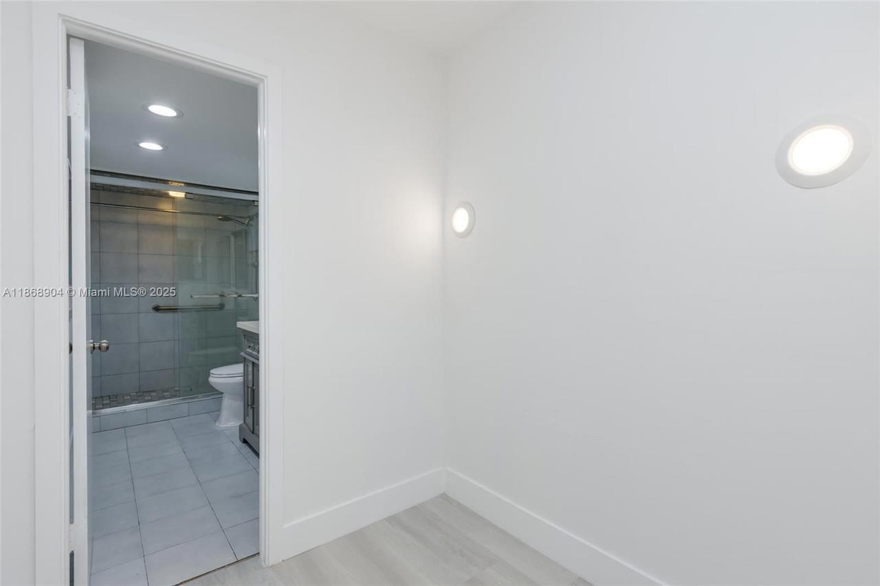 Real estate property located at 3600 170th St D-112, Miami-dade, Eden Isles Condo # 4, North Miami Beach, FL