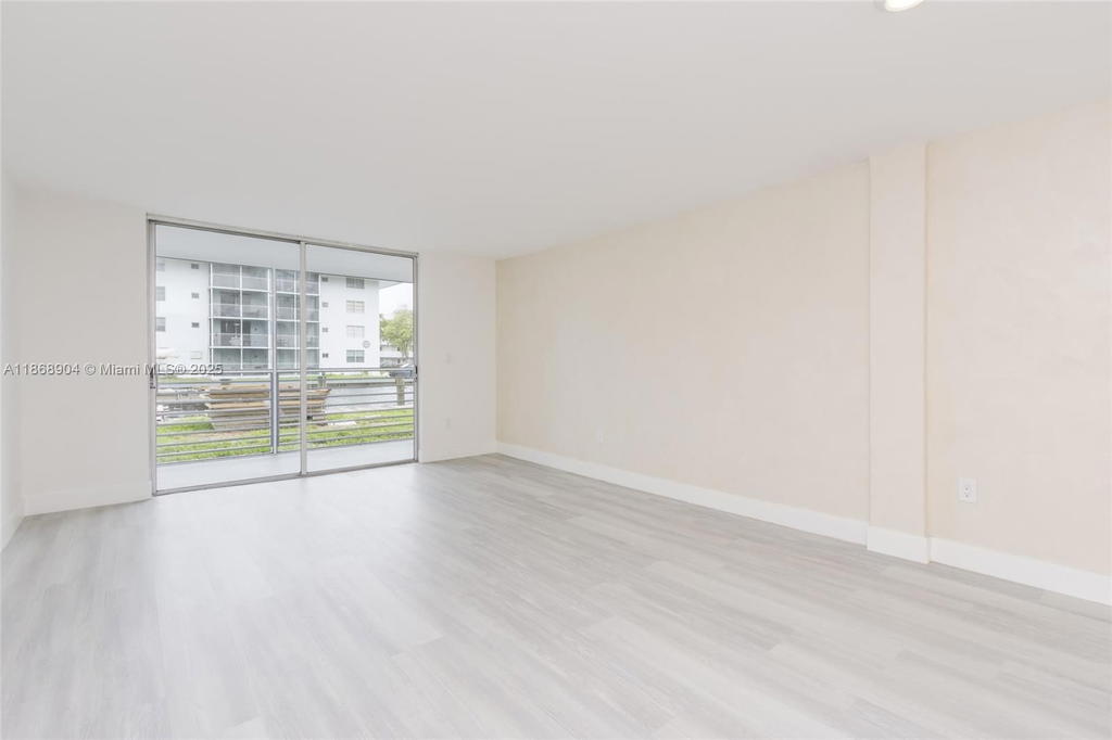 Real estate property located at 3600 170th St D-112, Miami-dade, Eden Isles Condo # 4, North Miami Beach, FL