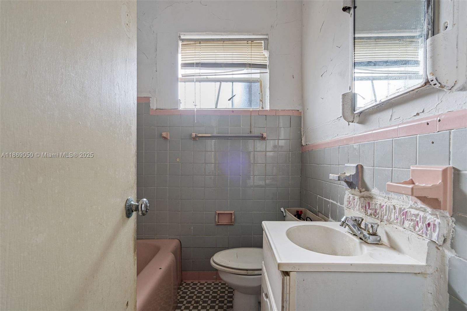 Real estate property located at 350 45th St, Miami-dade, Columbia Park Corr Pl, Miami, FL