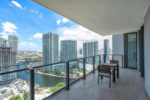 Real estate property located at 68 6th St #2410, Miami-dade, Reach Condo, Miami, FL