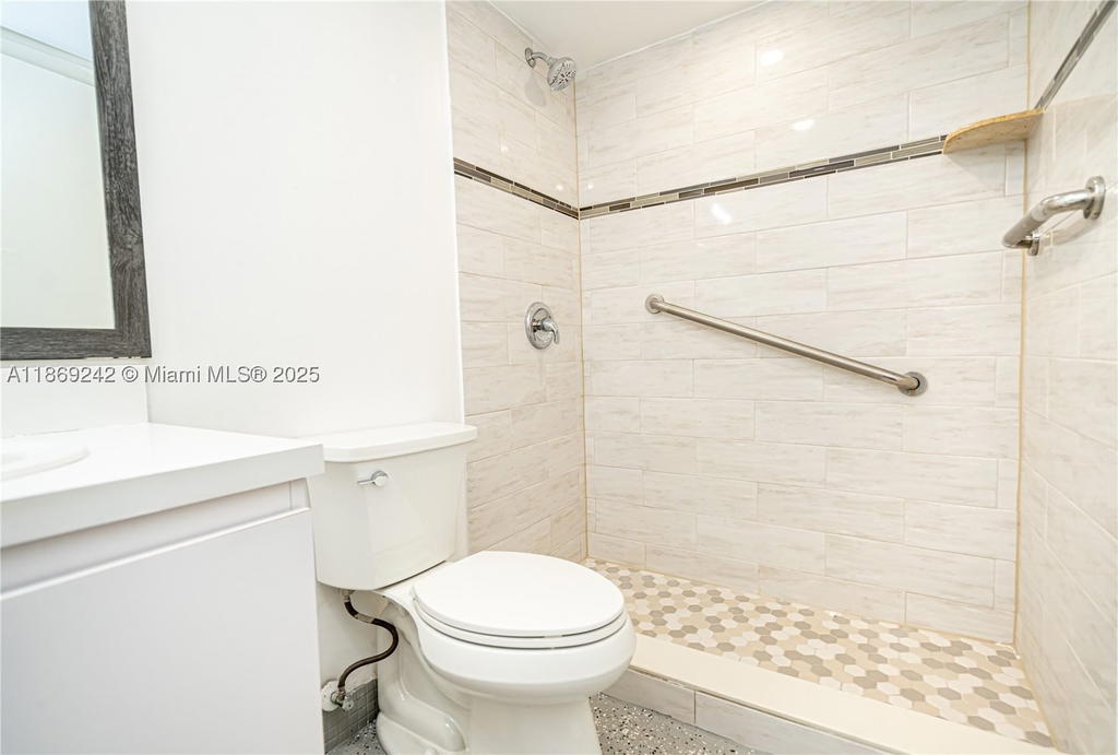 Real estate property located at 402 Capri I #402, Palm Beach, Kings Point Capri Condos, Delray Beach, FL