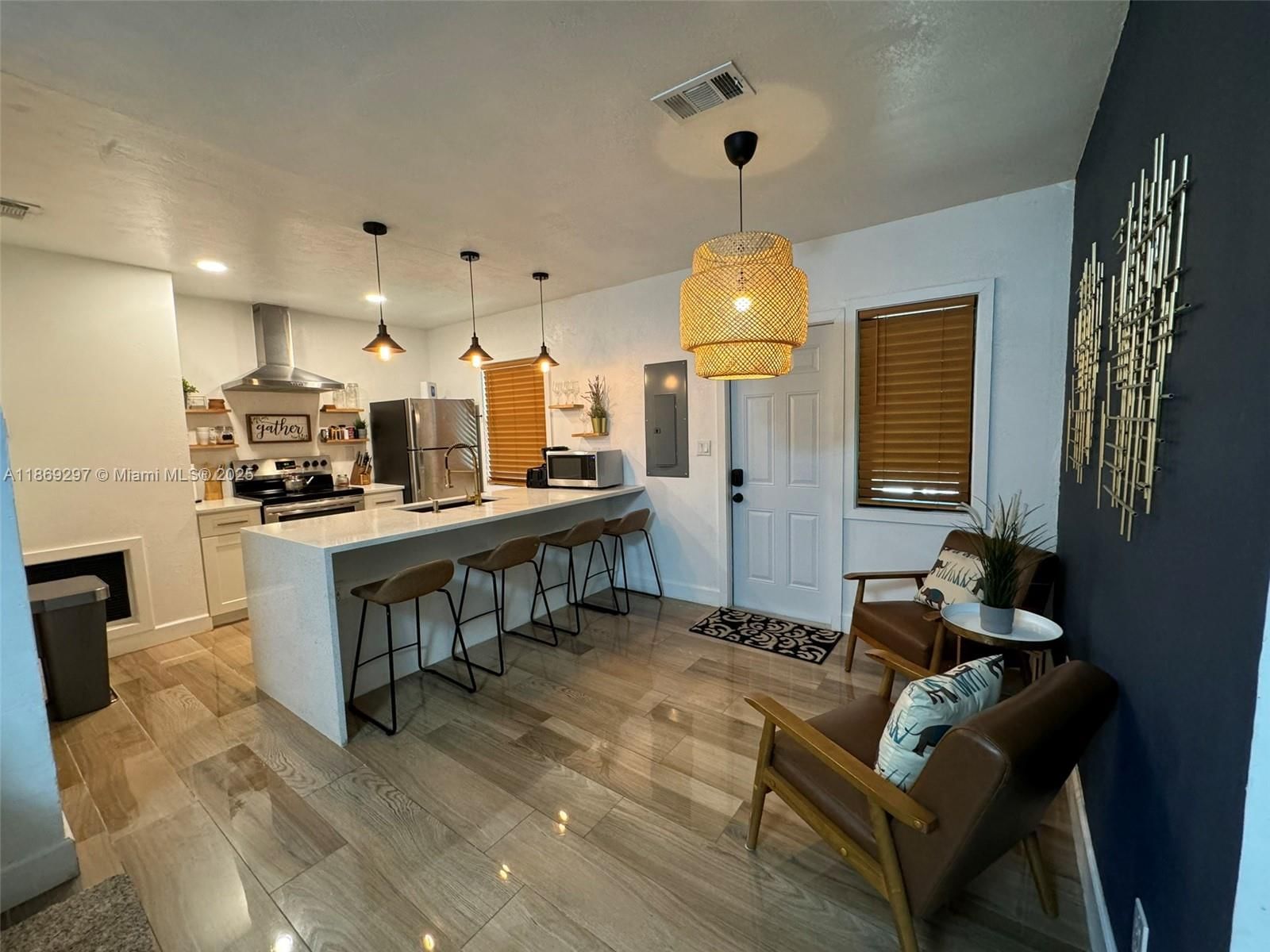 Real estate property located at 207 11th Street, Broward, Croissant Park River Sec, Fort Lauderdale, FL