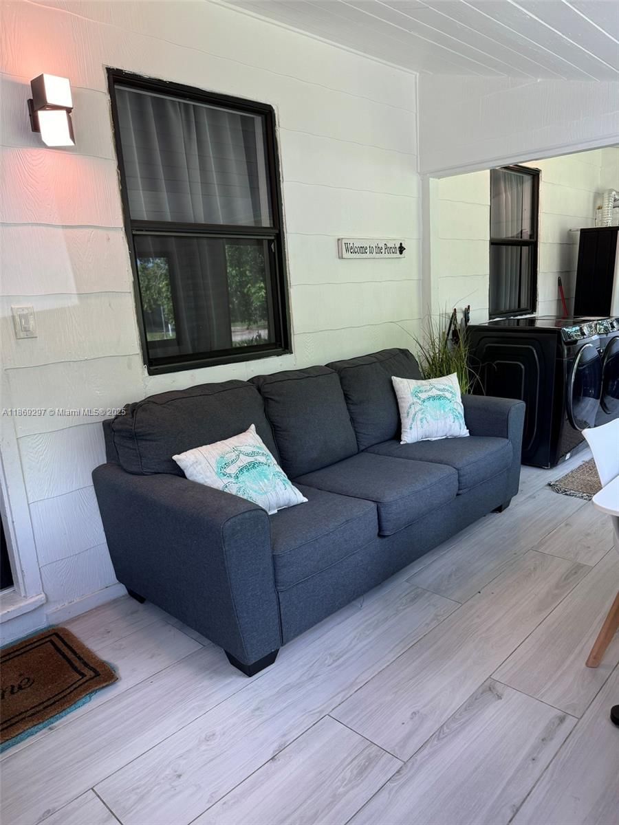 Real estate property located at 207 11th Street, Broward, Croissant Park River Sec, Fort Lauderdale, FL