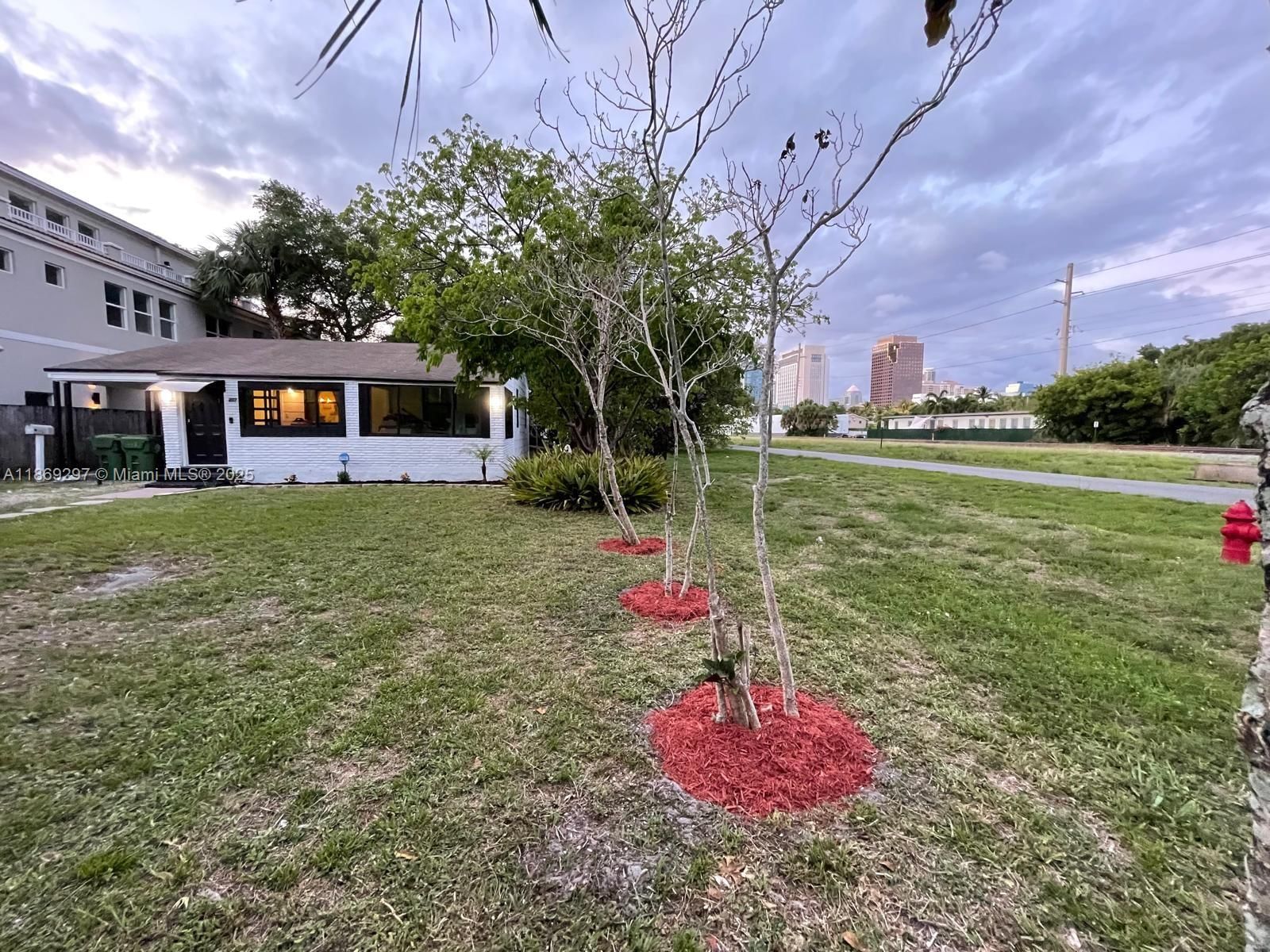 Real estate property located at 207 11th Street, Broward, Croissant Park River Sec, Fort Lauderdale, FL