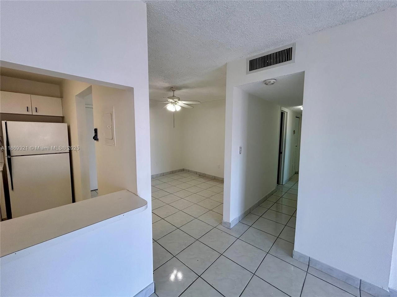 Real estate property located at 6130 19th Ave #305, Miami-dade, Morada No 2 Condo, Hialeah, FL