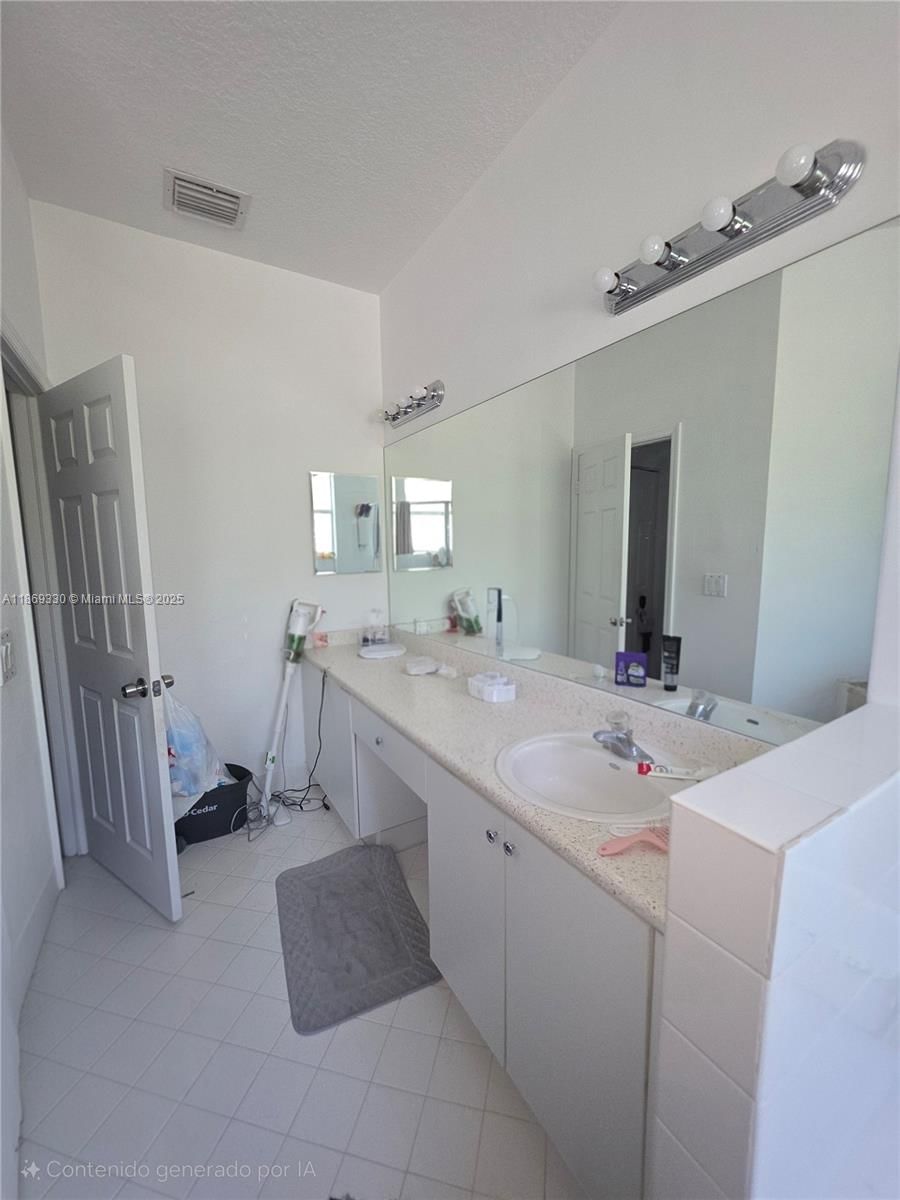 Real estate property located at 13236 128th Psge, Miami-dade, Courts At Tuscany, Miami, FL