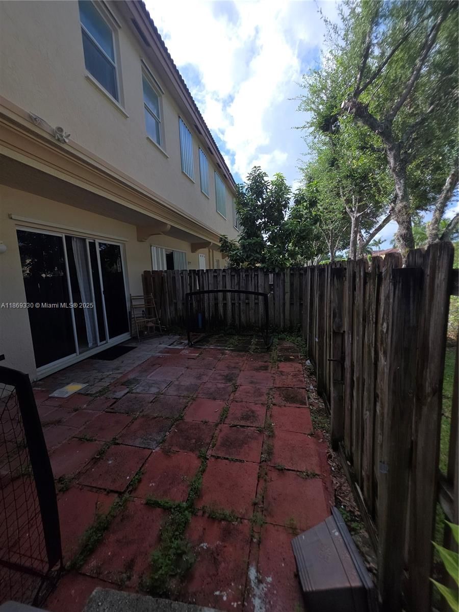 Real estate property located at 13236 128th Psge, Miami-dade, Courts At Tuscany, Miami, FL