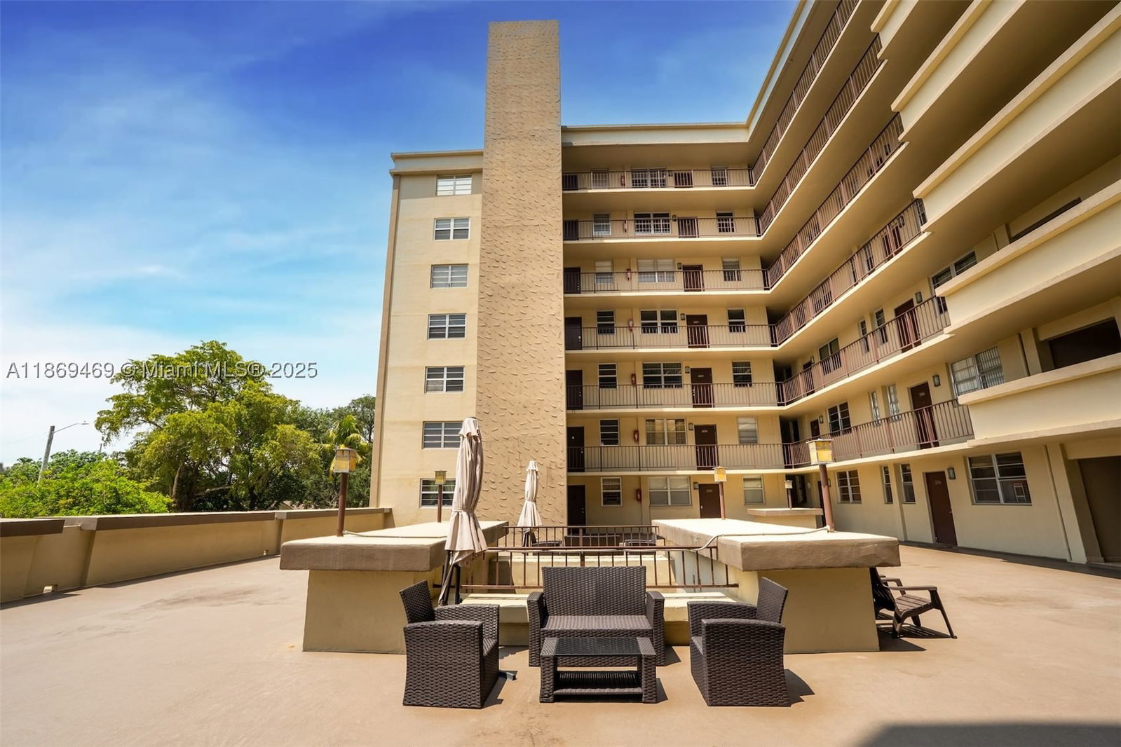 Real estate property located at 1811 Jefferson St #601, Broward, Telstar, Hollywood, FL
