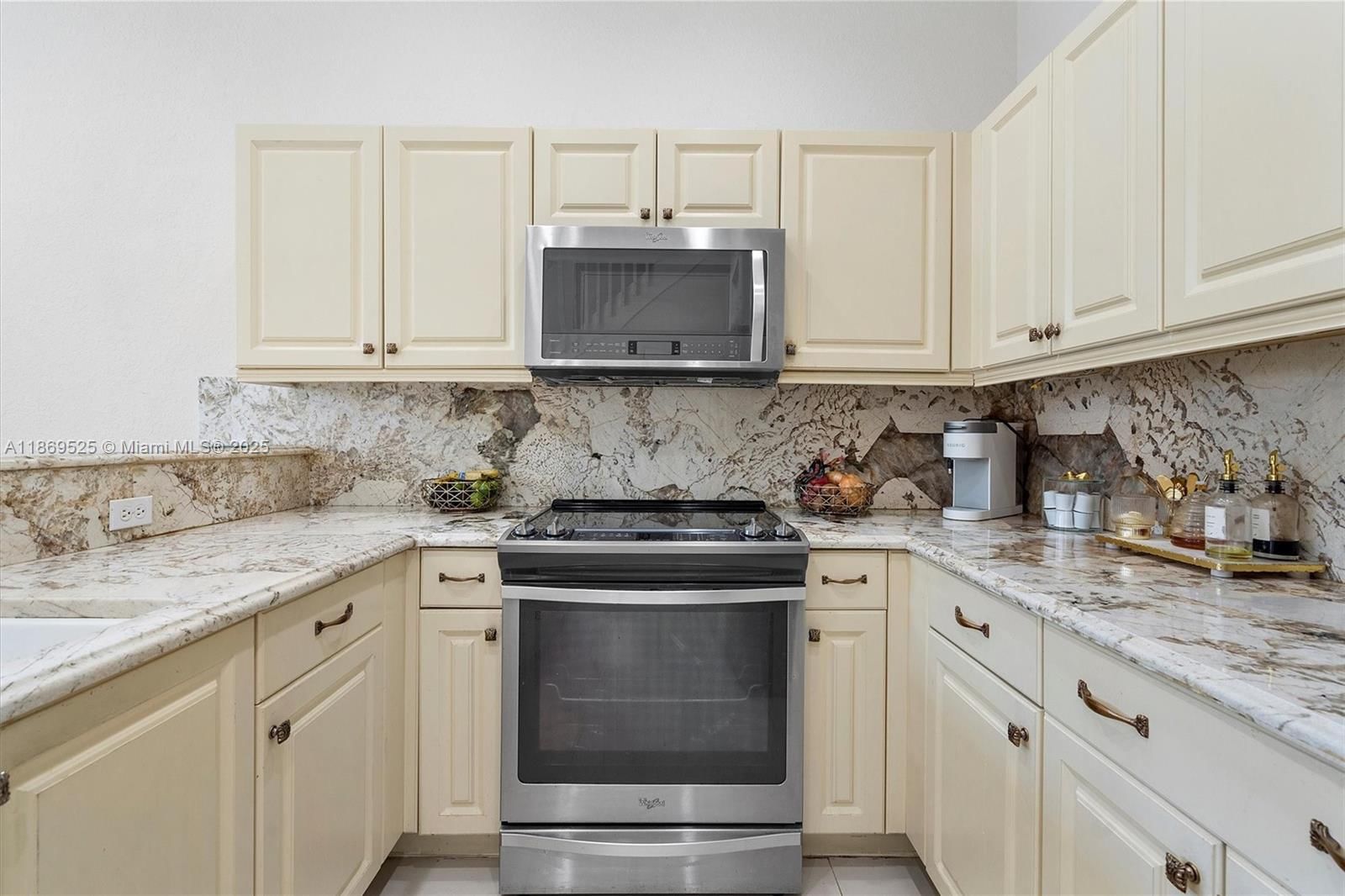 Real estate property located at 14614 6th St #6-11, Broward, Meadow Pines, Pembroke Pines, FL