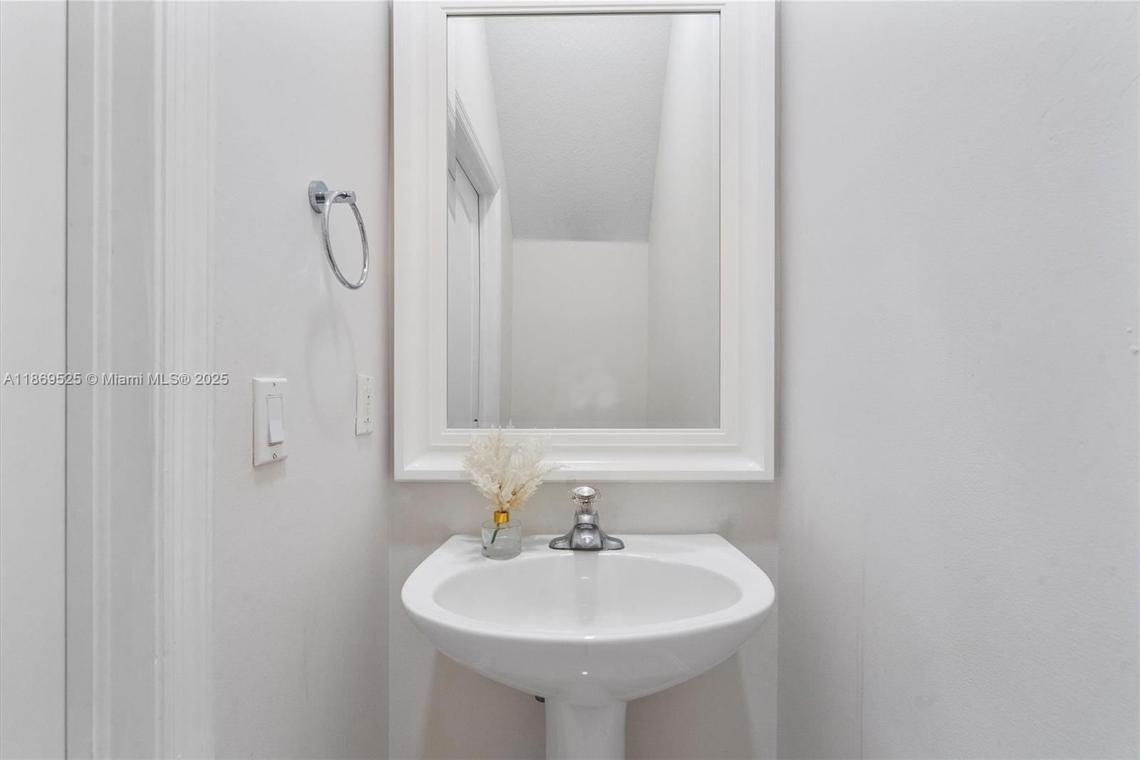 Real estate property located at 14614 6th St #6-11, Broward, Meadow Pines, Pembroke Pines, FL
