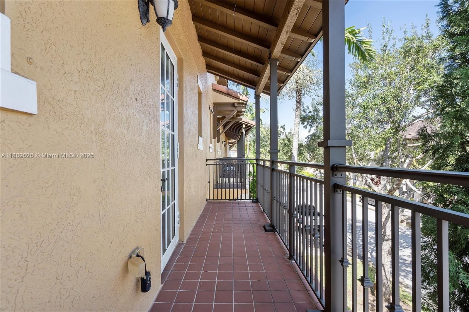 Real estate property located at 14614 6th St #6-11, Broward, Meadow Pines, Pembroke Pines, FL