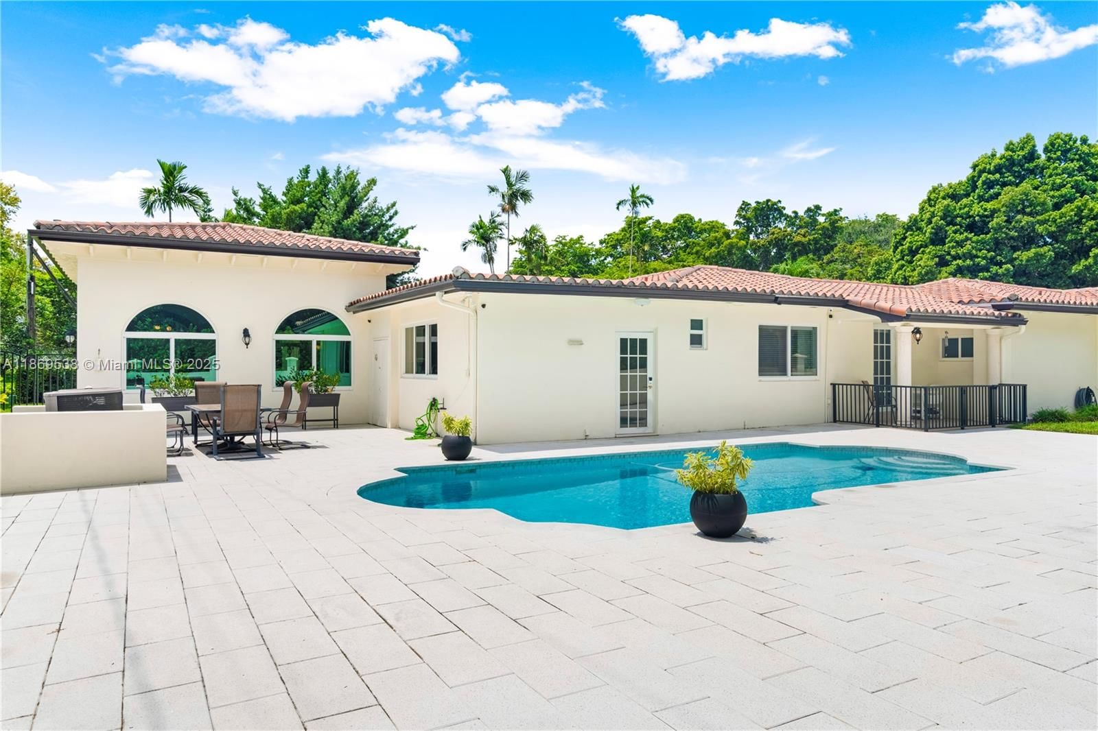 Real estate property located at 4001 Santa Maria St, Miami-dade, C Gab Country Club Sec 5, Coral Gables, FL