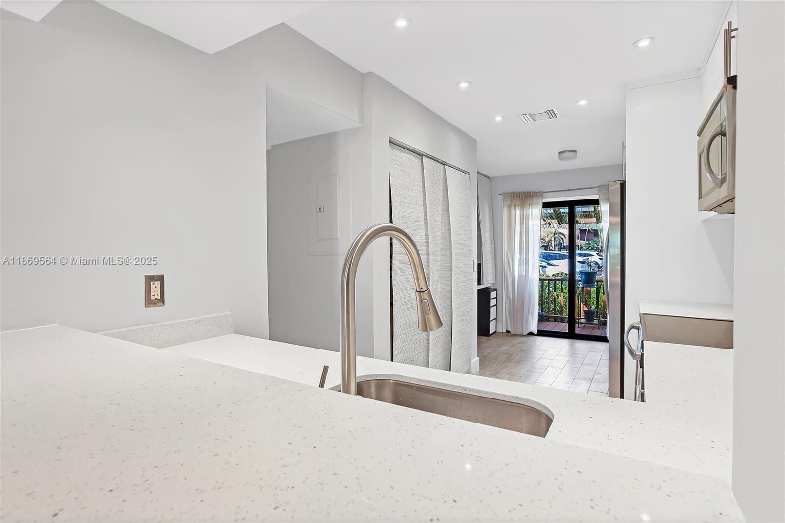 Real estate property located at 469 14th St, Broward, Sandpiper Bay Wyldwood, Dania Beach, FL