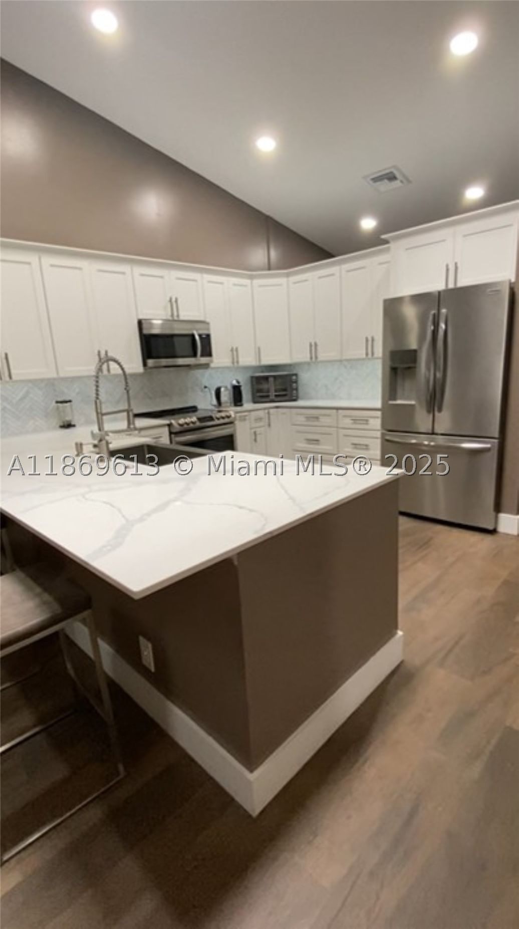 Real estate property located at 6081 90th Ave, Broward, Landings On Cypress Green, Tamarac, FL