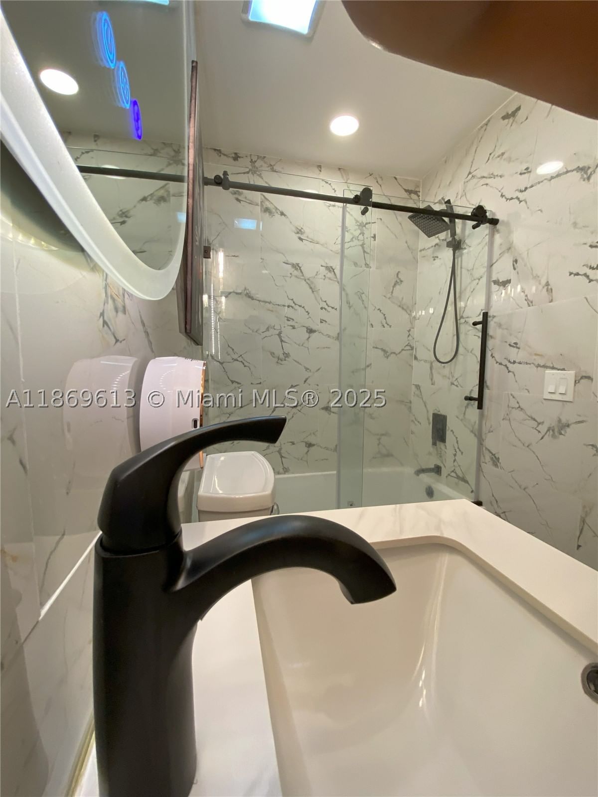 Real estate property located at 6081 90th Ave, Broward, Landings On Cypress Green, Tamarac, FL