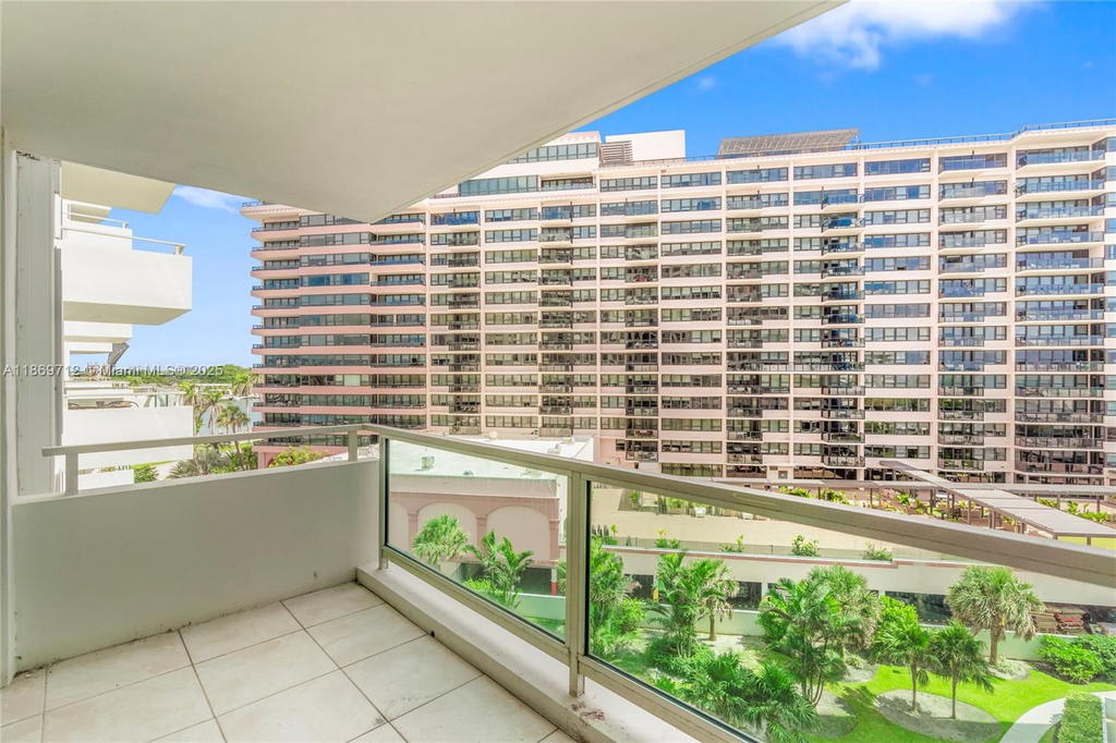 Real estate property located at 5161 Collins Ave #701, Miami-dade, Seacoast 5151 Condo, Miami Beach, FL