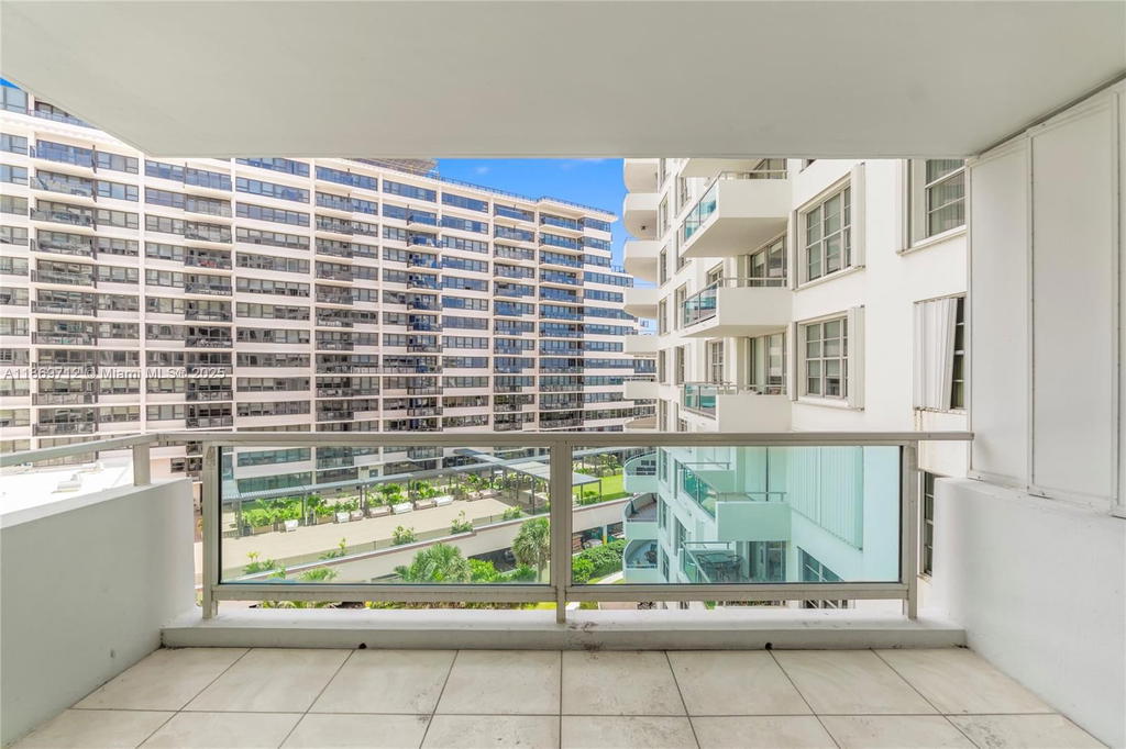 Real estate property located at 5161 Collins Ave #701, Miami-dade, Seacoast 5151 Condo, Miami Beach, FL