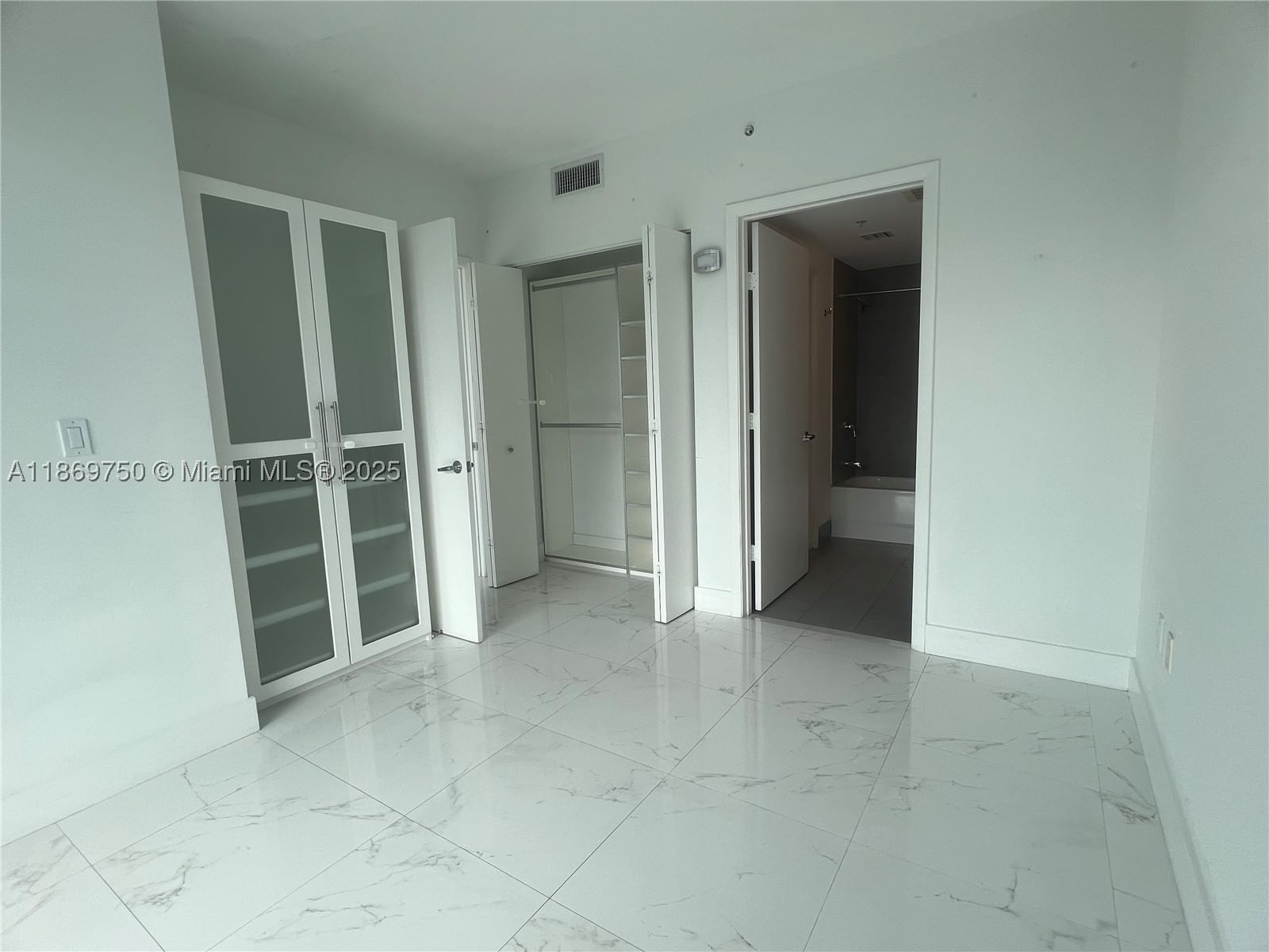 Real estate property located at 92 3rd St #3803, Miami-dade, Mint Condo, Miami, FL