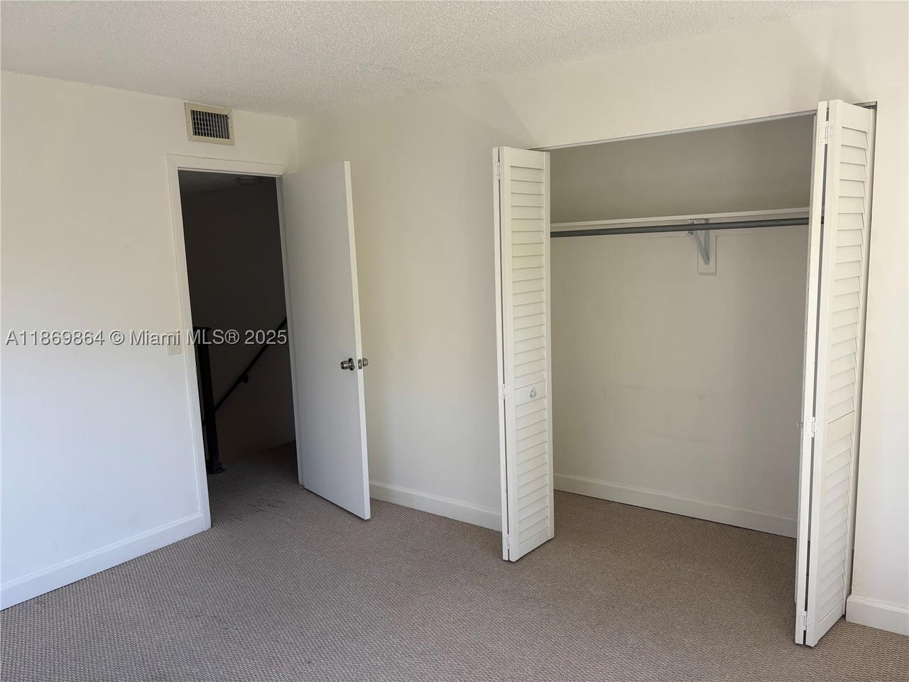 Real estate property located at 4600 67th Ave #212, Miami-dade, Sunwood Condo, Miami, FL