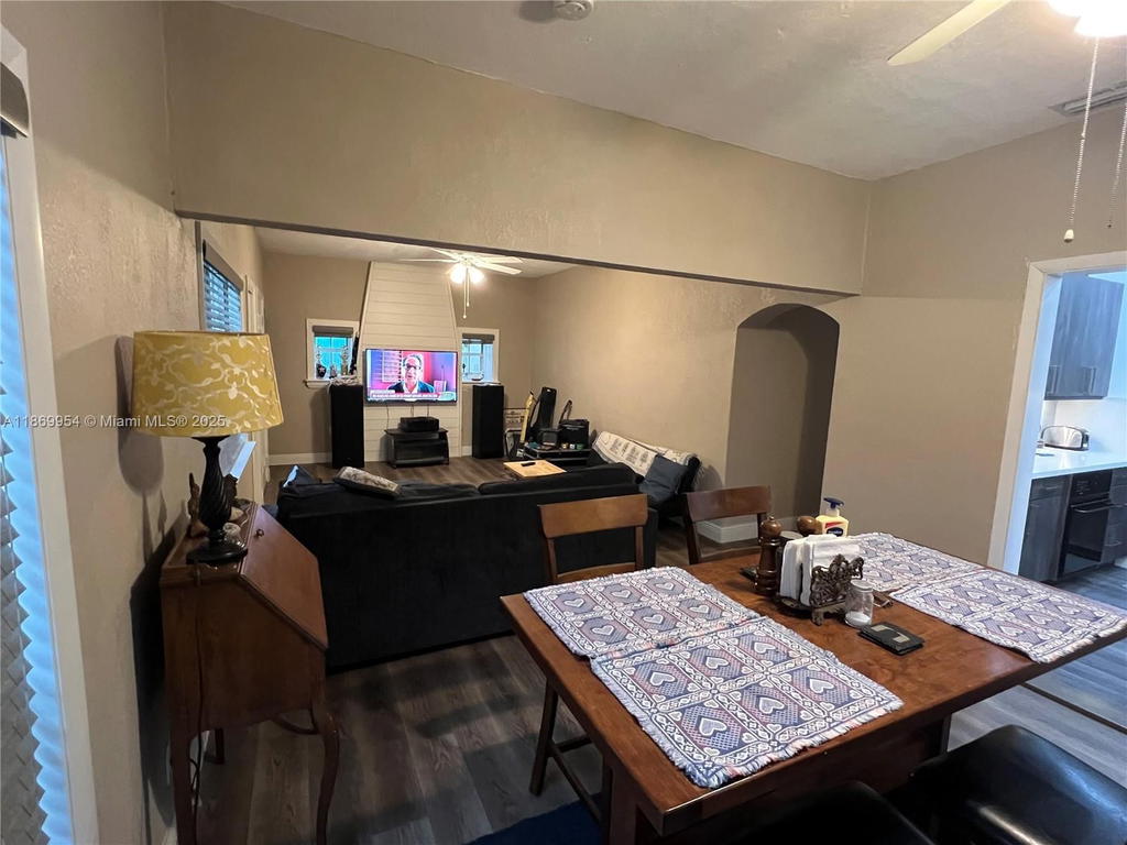 Real estate property located at 6218 56th St, Miami-dade, Cambridge Lawns, South Miami, FL