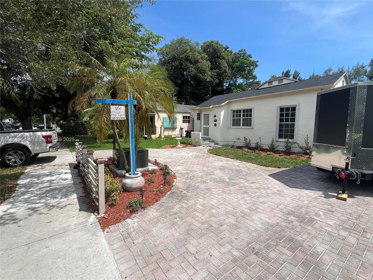 Real estate property located at 6218 56th St, Miami-dade, Cambridge Lawns, South Miami, FL