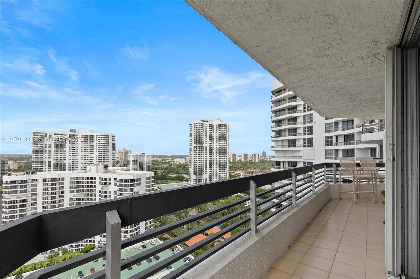 Real estate property located at 19101 36th Ct #2501, Miami-dade, Mystic Pointe Condo No Th, Aventura, FL