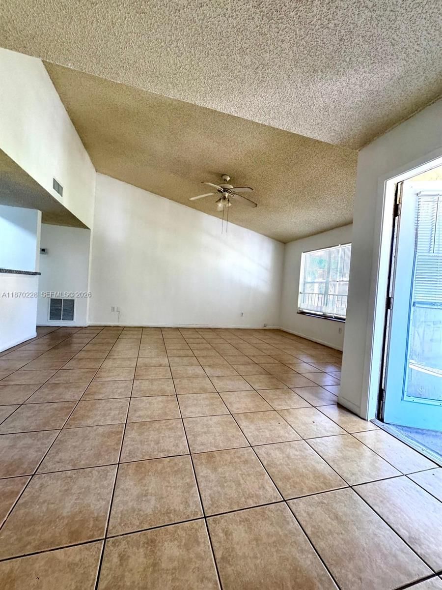 Real estate property located at 4341 McNab Rd #27, Broward, Palm Aire Gardens Condo, Pompano Beach, FL