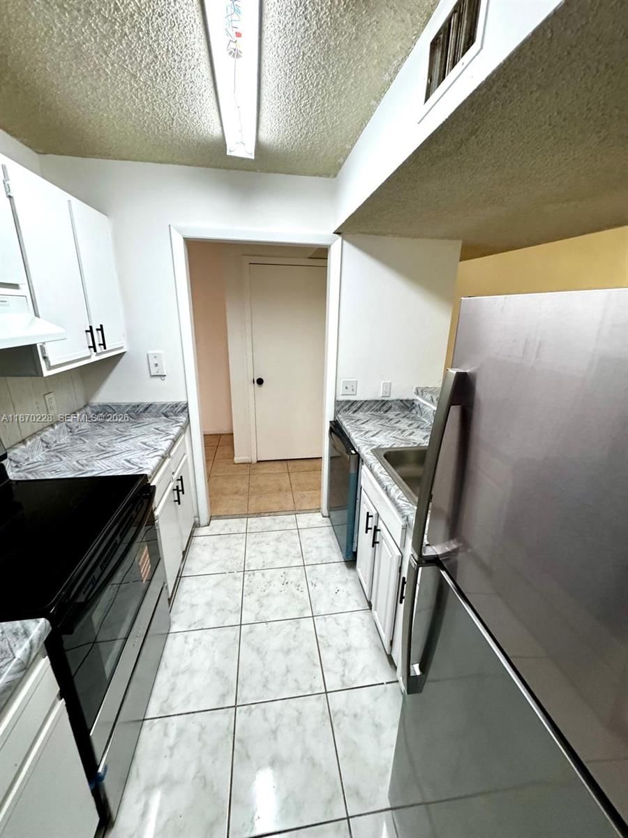 Real estate property located at 4341 McNab Rd #27, Broward, Palm Aire Gardens Condo, Pompano Beach, FL