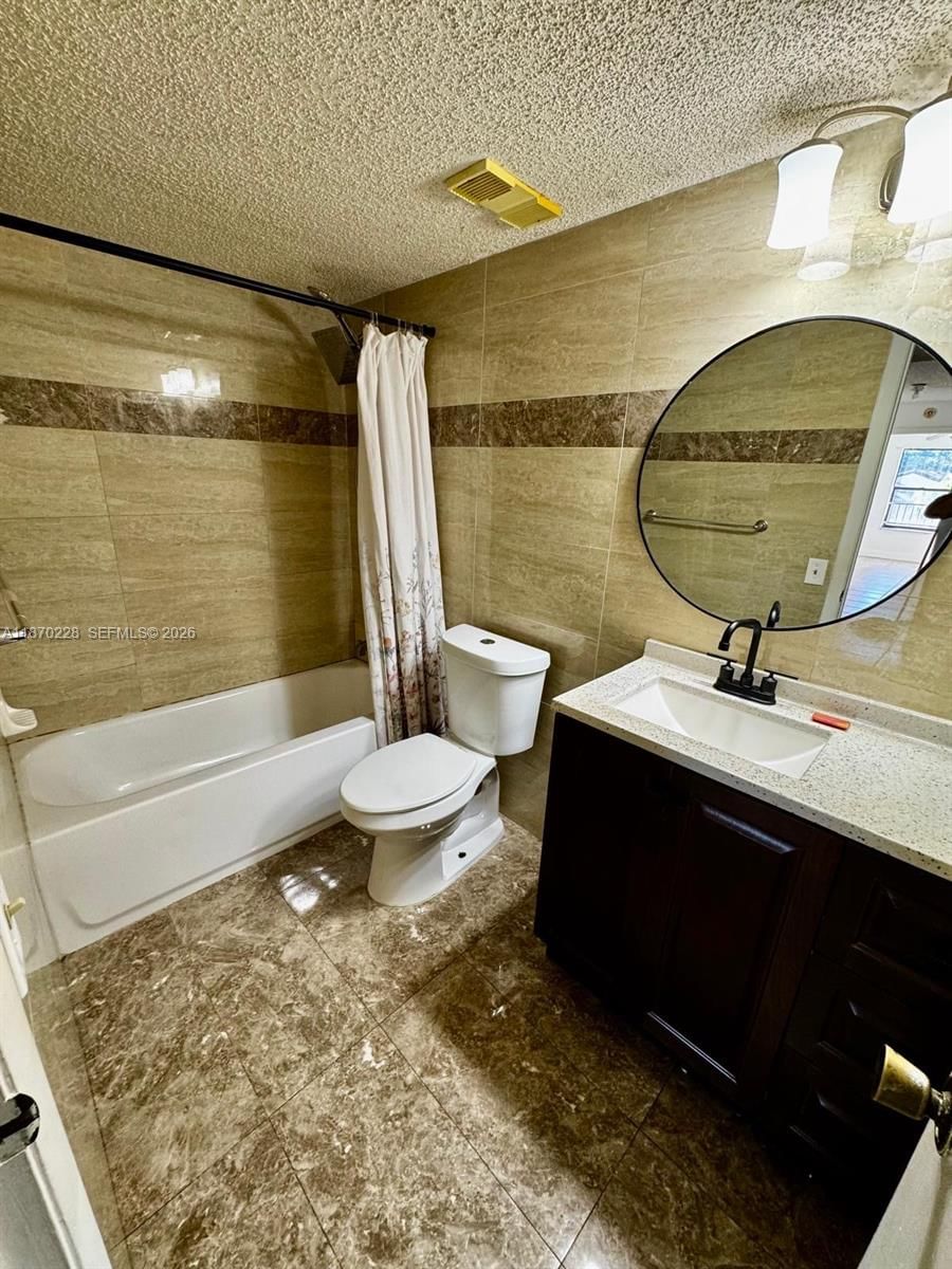 Real estate property located at 4341 McNab Rd #27, Broward, Palm Aire Gardens Condo, Pompano Beach, FL