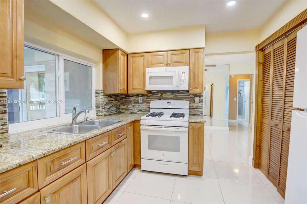 Real estate property located at 2849 87th Ave, Broward, Sunrise Golf Village Sec, Sunrise, FL
