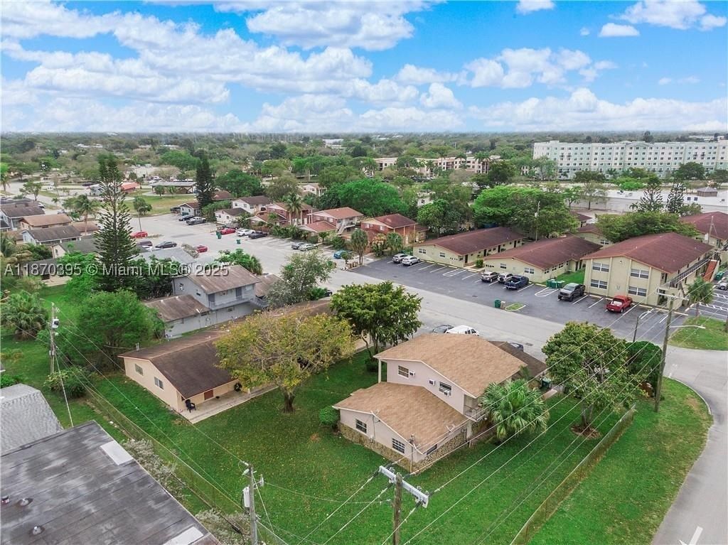 Real estate property located at 7391 37th St, Broward, Davie Area, Hollywood, FL