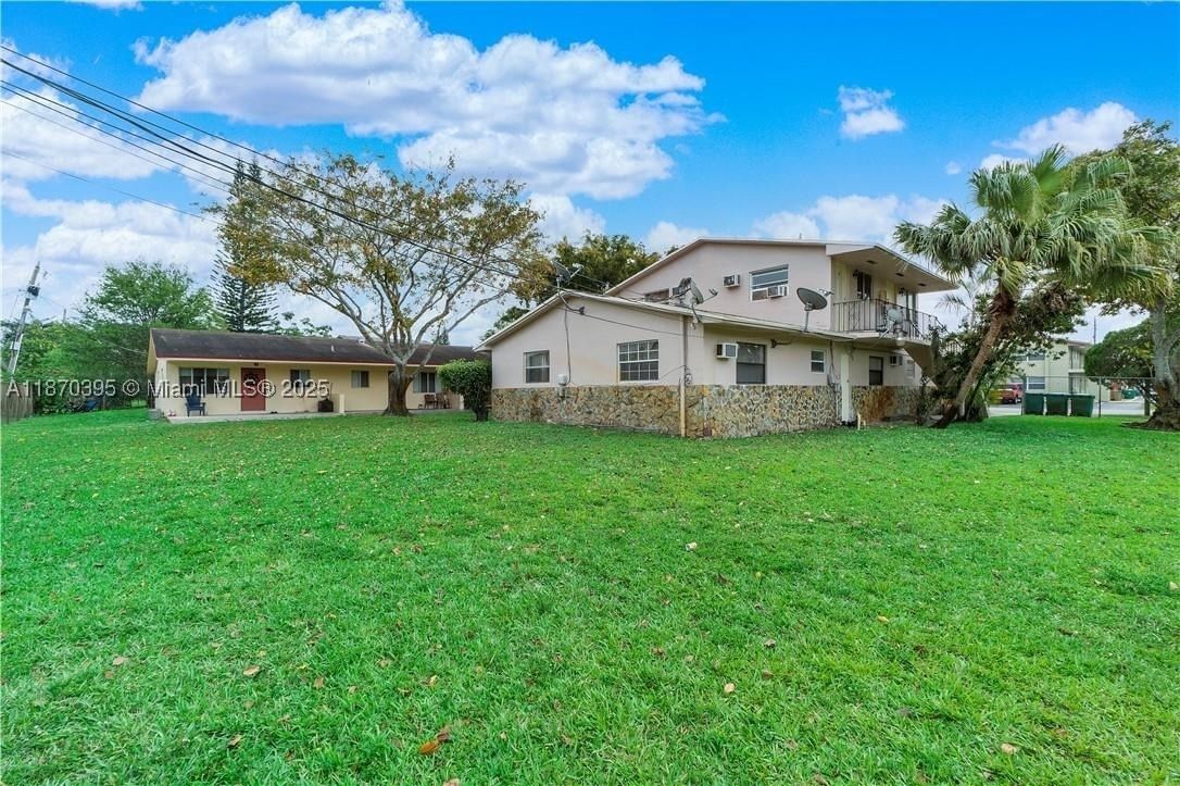 Real estate property located at 7391 37th St, Broward, Davie Area, Hollywood, FL
