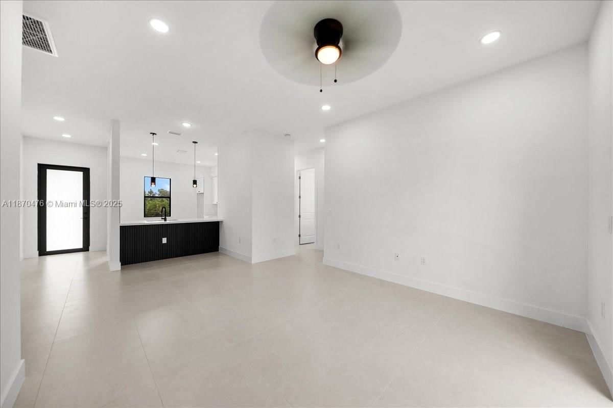 Real estate property located at 1144 Mobley St E, Lee, Lehigh Acres, Lehigh Acres, FL
