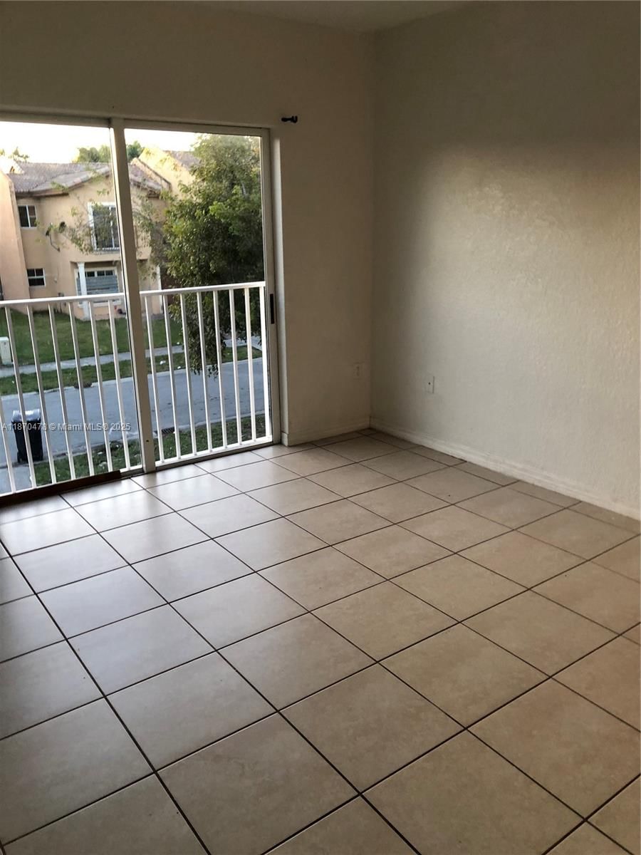 Real estate property located at 855 6th Ct, Miami-dade, Abel Homes At Keys Winds, Florida City, FL
