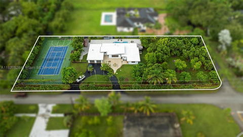 Real estate property located at 6539 84 Ave, Miami-dade, Sunkist Estates, Miami, FL