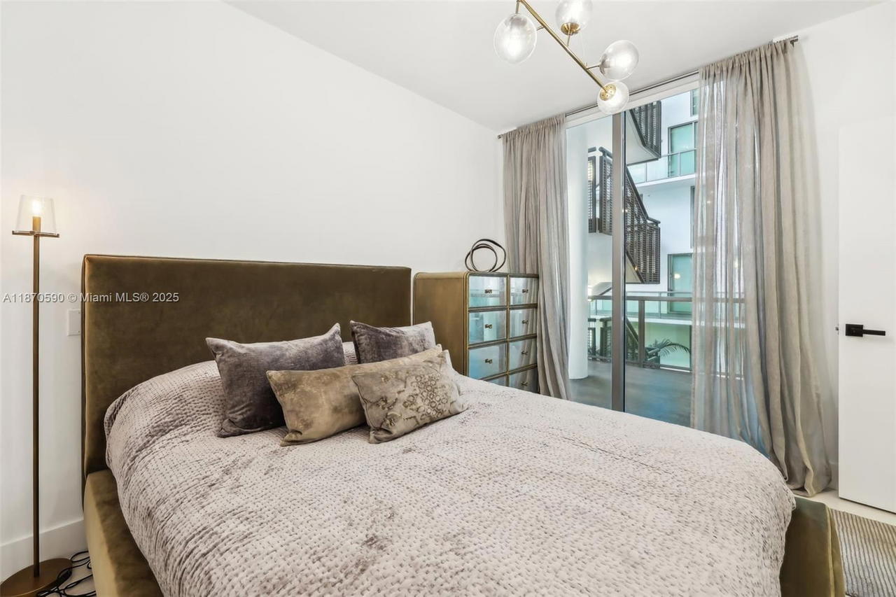 Real estate property located at 6000 Collins Ave #304, Miami-dade, Terra Beachside Condo, Miami Beach, FL