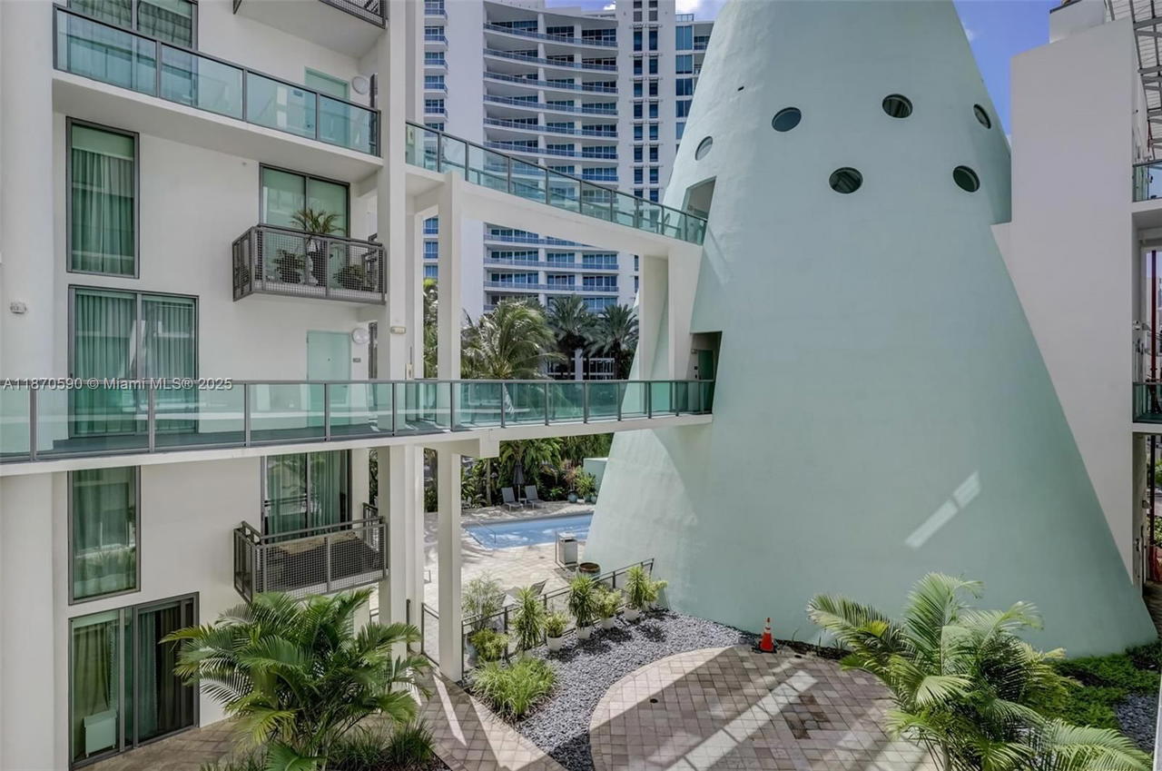 Real estate property located at 6000 Collins Ave #304, Miami-dade, Terra Beachside Condo, Miami Beach, FL
