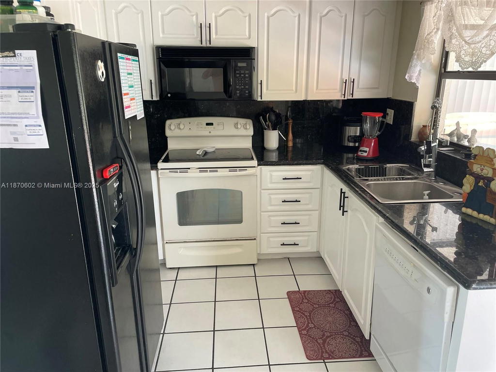Real estate property located at 562 98th Ct #562, Miami-dade, East Wind Lake Village, Miami, FL