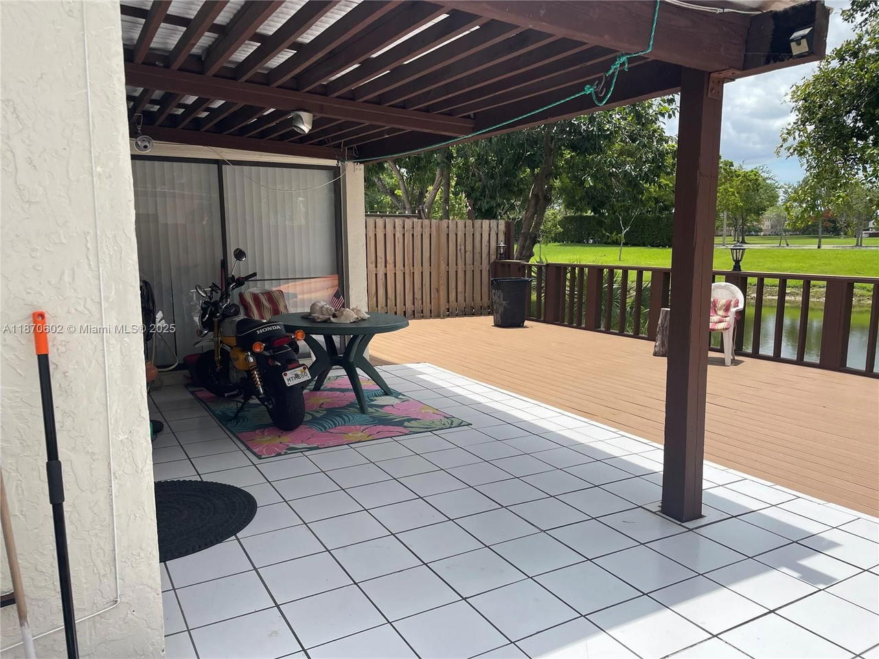 Real estate property located at 562 98th Ct #562, Miami-dade, East Wind Lake Village, Miami, FL