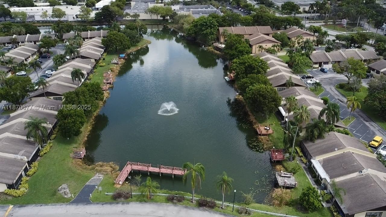 Real estate property located at 715 Banks Rd, Broward, Woodlake Isles, Margate, FL