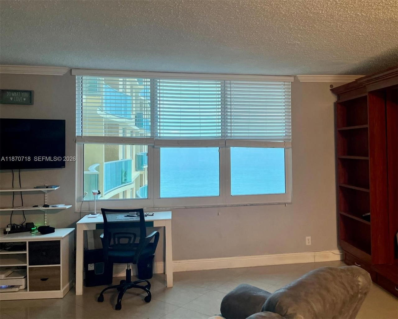 Real estate property located at 2501 Ocean Dr #719, Broward, Wave Condo, Hollywood, FL