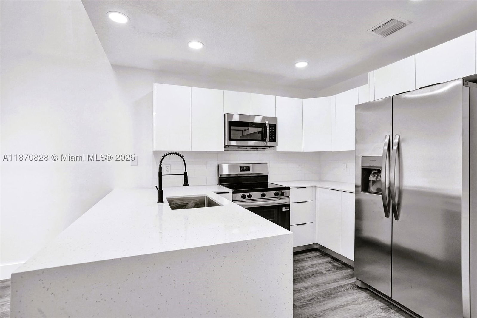 Real estate property located at 1818 Adventure Pl, Broward, Rock Island Land Corp, North Lauderdale, FL