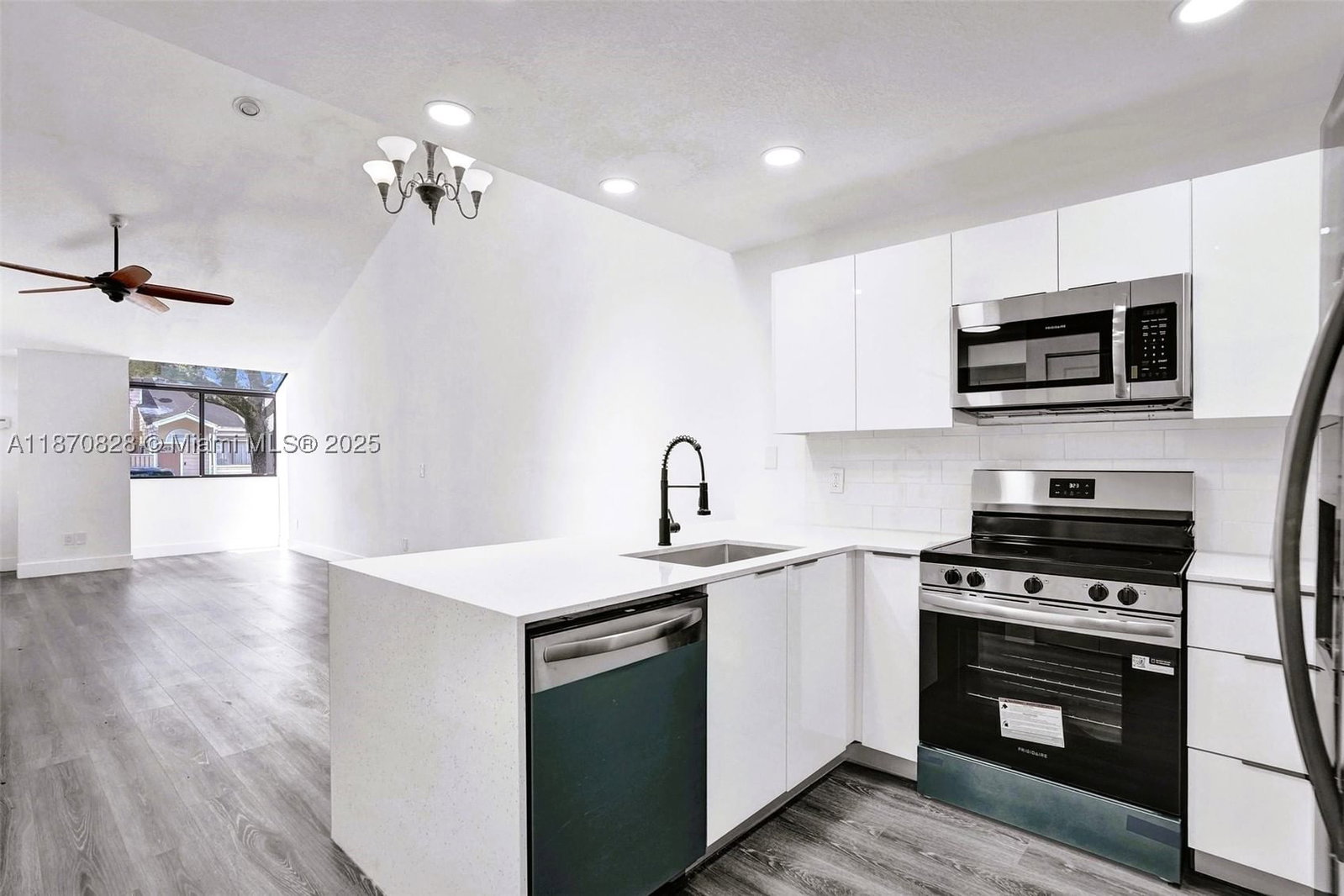 Real estate property located at 1818 Adventure Pl, Broward, Rock Island Land Corp, North Lauderdale, FL